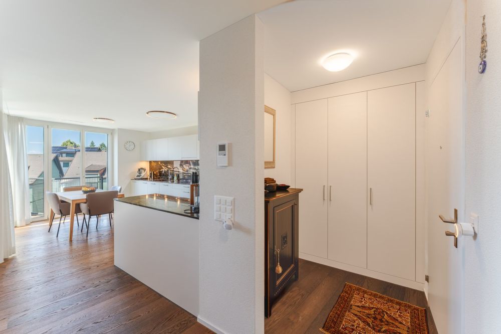 Familienfreundliche 5½ Zimmer-Minergie-Maisonette mit 2 Garagenplätzen im exklusiven Ausbaustandard -  Bild 7