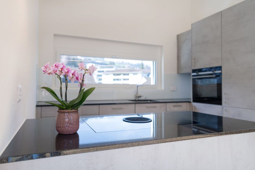 Exklusive 5.5-Zimmer-Attikawohnung in Hergiswil – Neubau mit Bergblick -  Bild 1