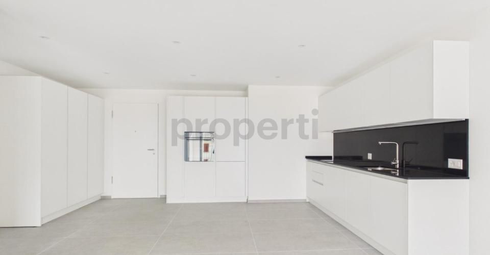 Moderno appartamento 2.5 locali con posto auto e colonnina di ricarica, Biasca - Appartement 2.5 pièces - image - 1