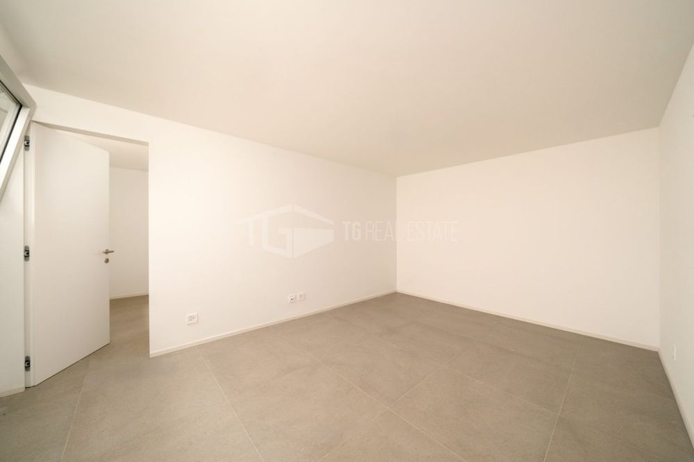MODERNA CASA DI 5.5 LOCALI CON GIARDINO -  Bild 13