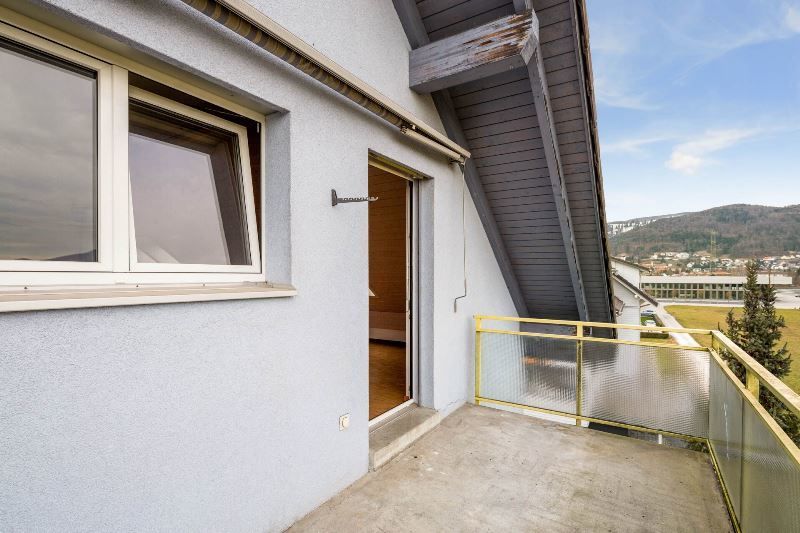 Wohnung mit herrlicher Aussicht - Erstvermietung nach Totalsanierung - Balkon