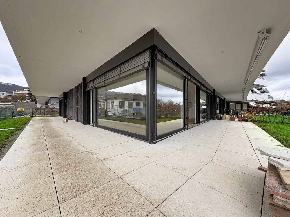 Neue 5.5-Zimmer-Wohnung mit überdachter Terrasse und Garten -  Bild 9