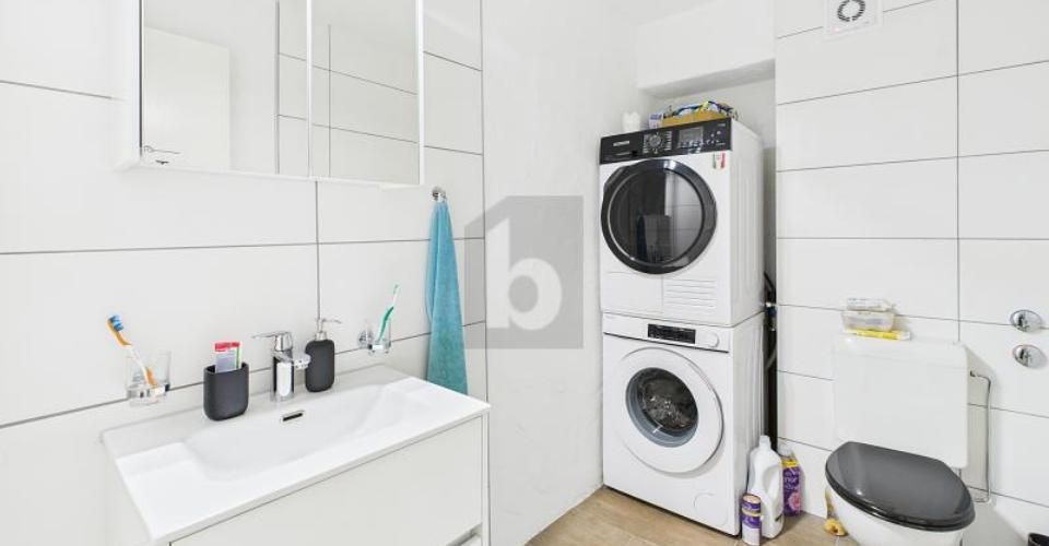 NEU UND SONNIG IM ZENTRUM (5) - Appartement 3.5 pièces - image - 4