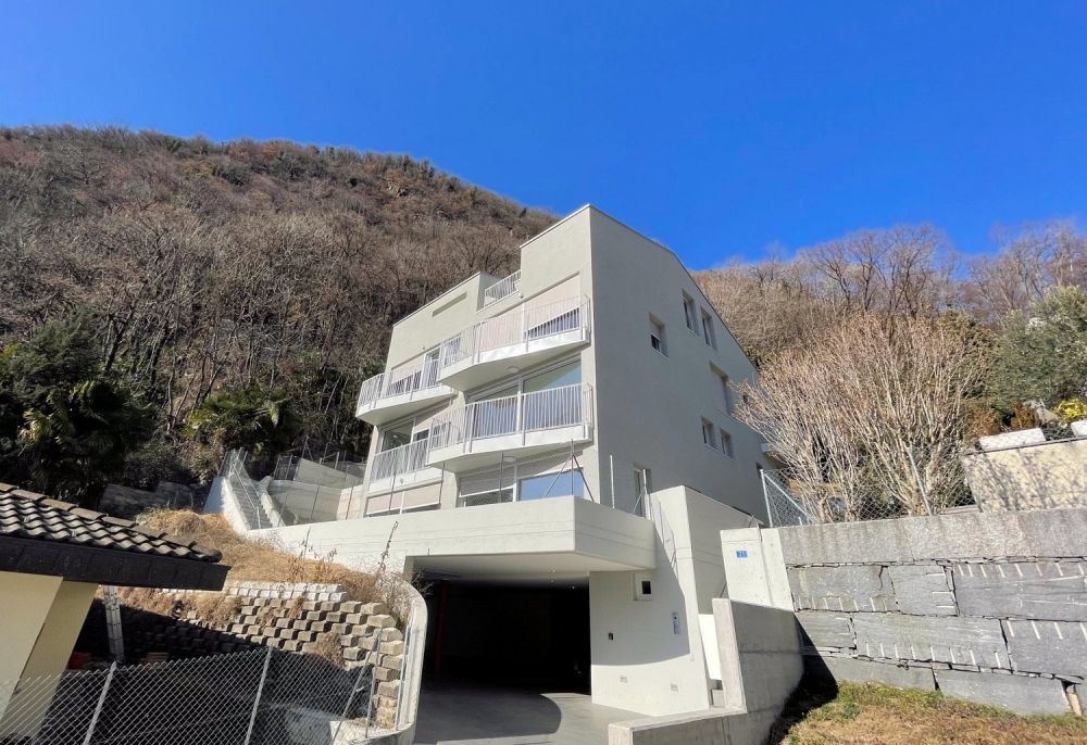 Appartamento all'ultimo piano in zona molto tranquilla e soleggiata - Bild 1