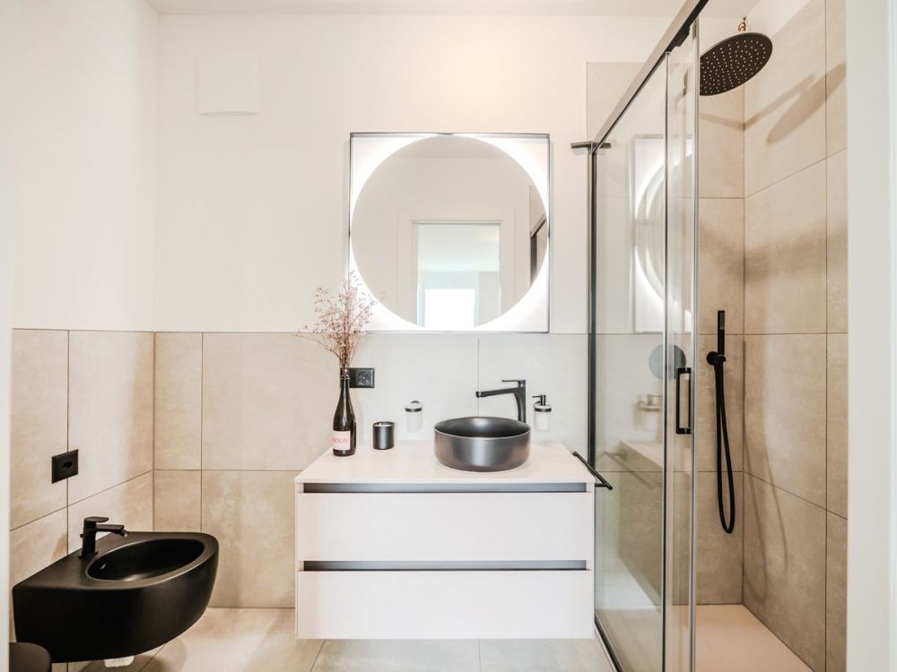 Moderno ultimo piano 3,5 di alto standing con terrazza panoramica. - Bild 10