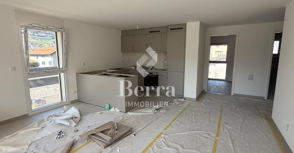 Vaste appartement dans nouveau lotissement, équipement supérieur - Appartement 4.5 pièces - image - 4