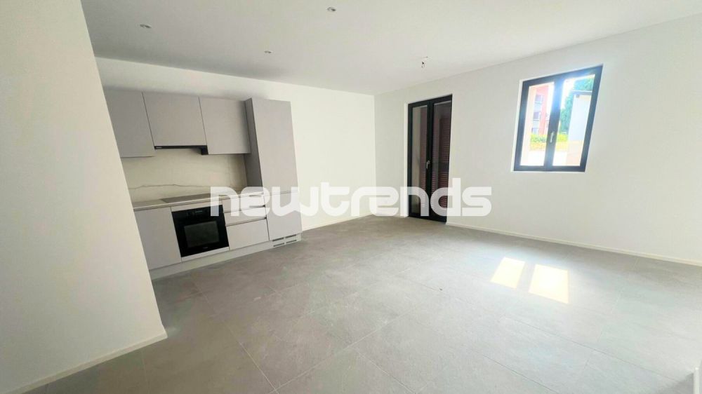 Caslano: 2.5 locali con giardino e patio, pronto da abitare. Nuova cos - 6