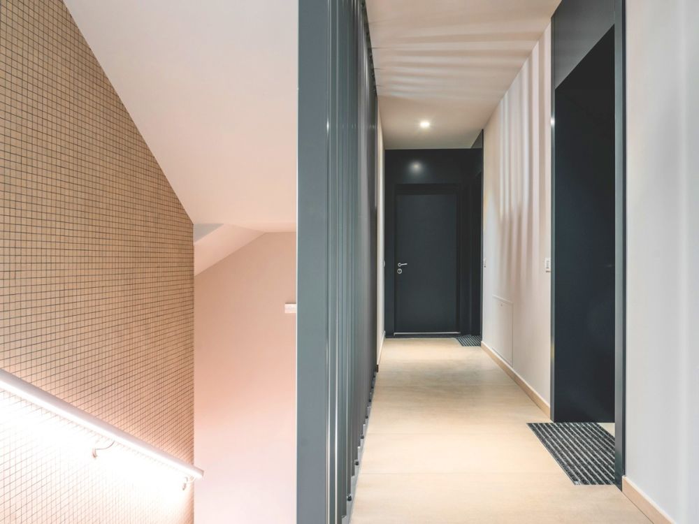 Nuovissimo appartamento 2.5 locali con giardino privato e portico -  Bild 10