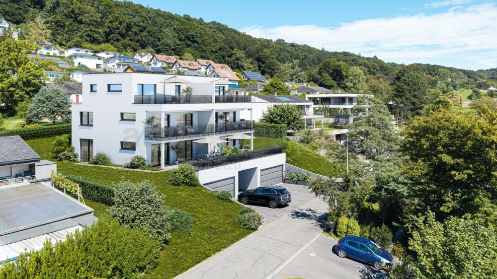 Neubau: 6.5-Zi.-Haus mit Attika, Garten & Top-Lage bei Rheinfall -  Bild 1
