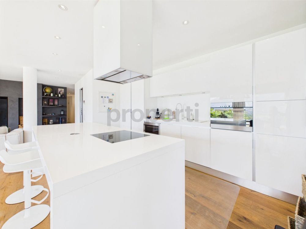 Esclusivo Appartamento con Vista lago Panoramica a Gordola - Image 4