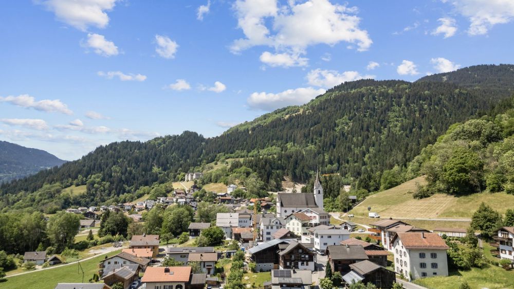 Zweitwohnsitz 5.5 Zimmer EFH - CASA DIL CLAVAU VEGL- in Schluein GR -  Bild 6