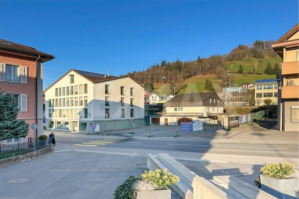 Moderne 2½-Zimmer-Wohnung im 1. OG an zentraler Lage -  Bild 12