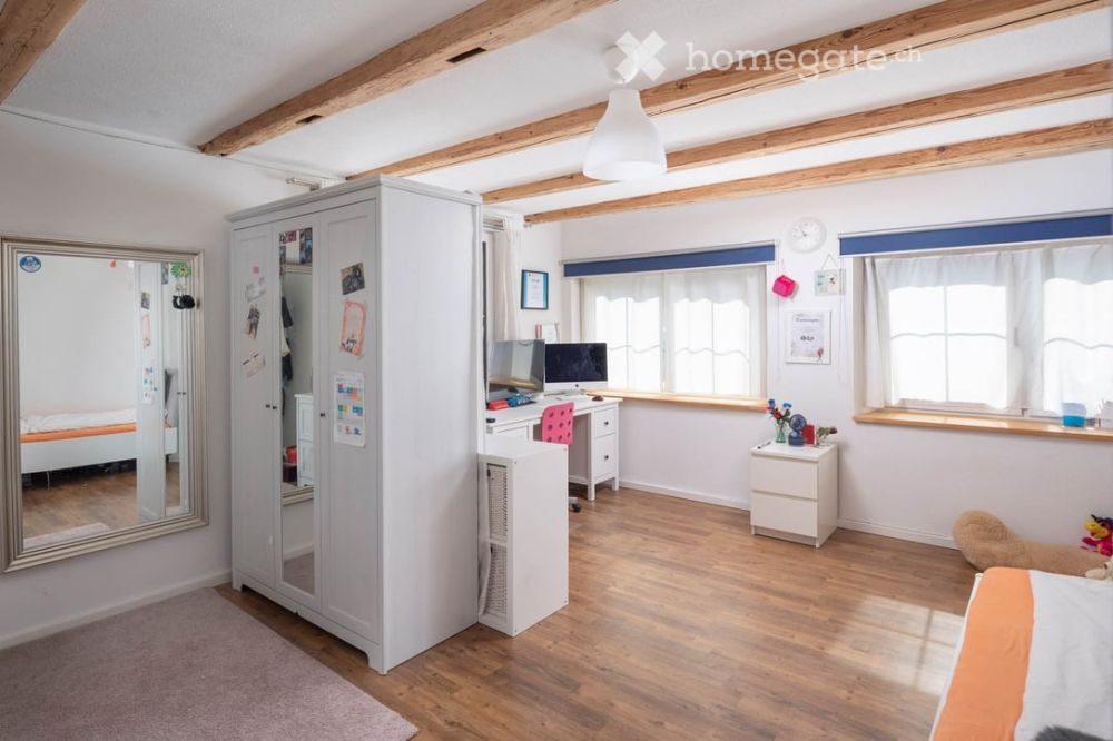 Wohnen und arbeiten im freistehenden 6.5-Zimmer-Einfamilienhaus -  Bild 5