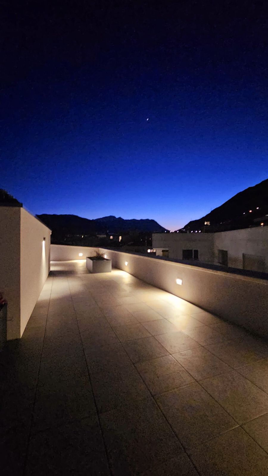 Dachgeschoss-Duplex in Monte Carasso mit interner Aufzugsanlage. -  Bild 12