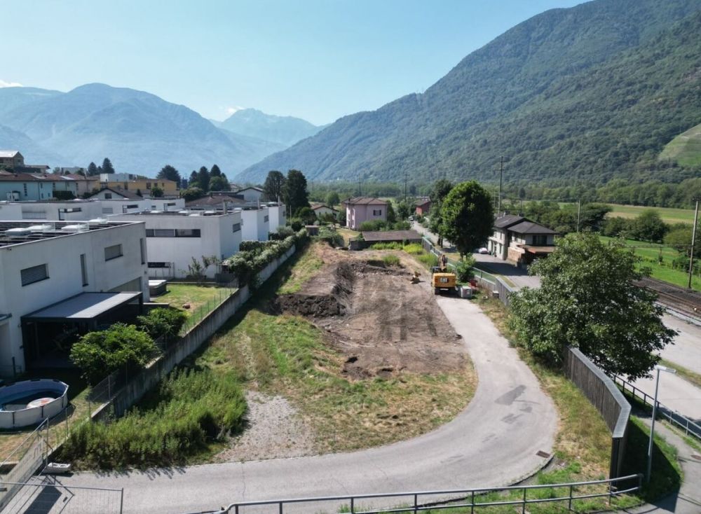 CLARO  CASA UNIFAMILIARE DI 4.5 LOCALI NELLA RESIDENZA LE GEMELLE - 8