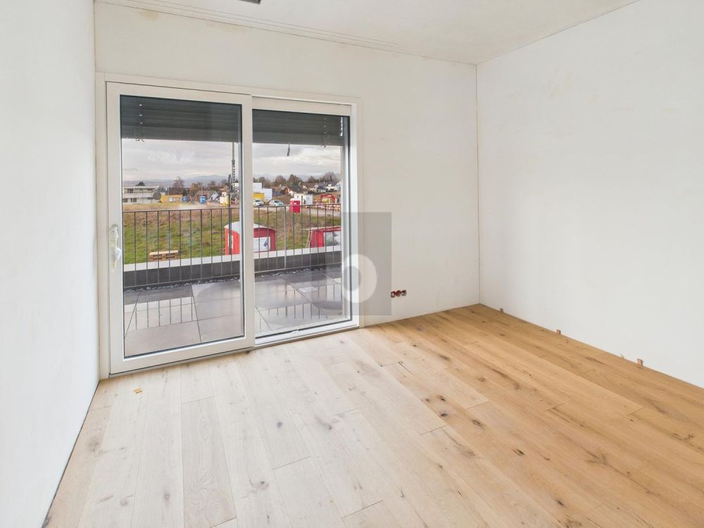 MINERGIE! NEUBAU MIT ZWEI TERRASSEN UND GARTEN - Bild 2