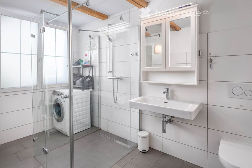 Wohnen und arbeiten im freistehenden 6.5-Zimmer-Einfamilienhaus -  Bild 11