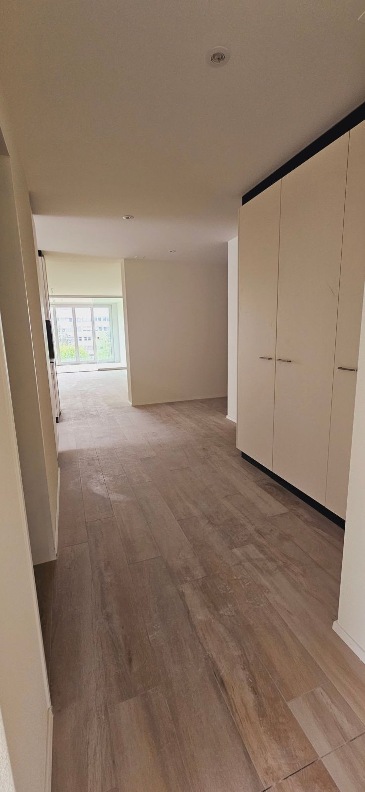 Erstvermietung Waldhofstrasse 4 - Stilvoll wohnen mit urbanem Flair - 20260428_152517