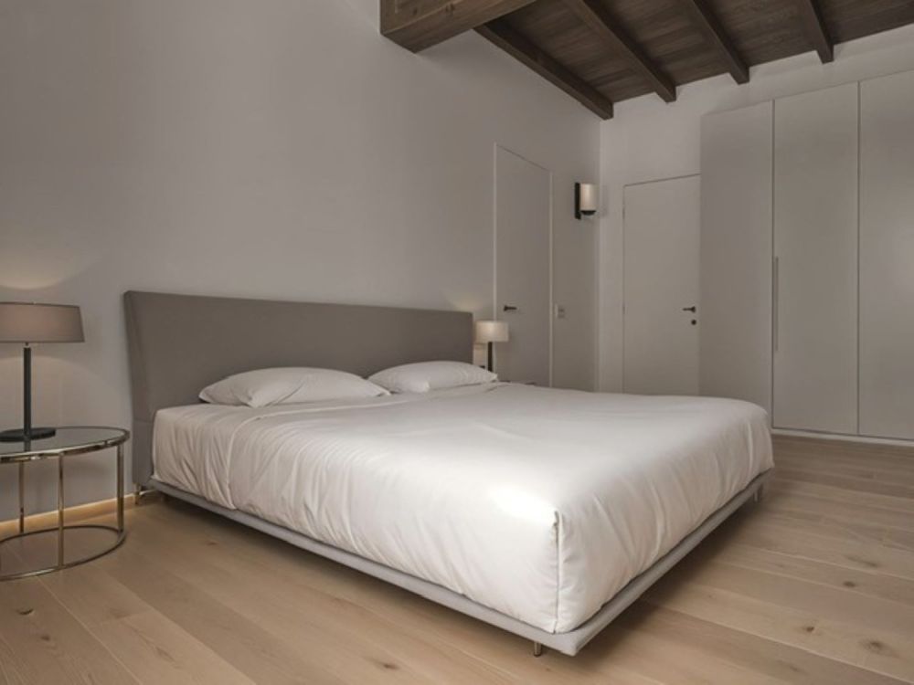 Ampia casa unifamiliare di nucleo in fase finale di ristrutturazione - Rendering camera tipo