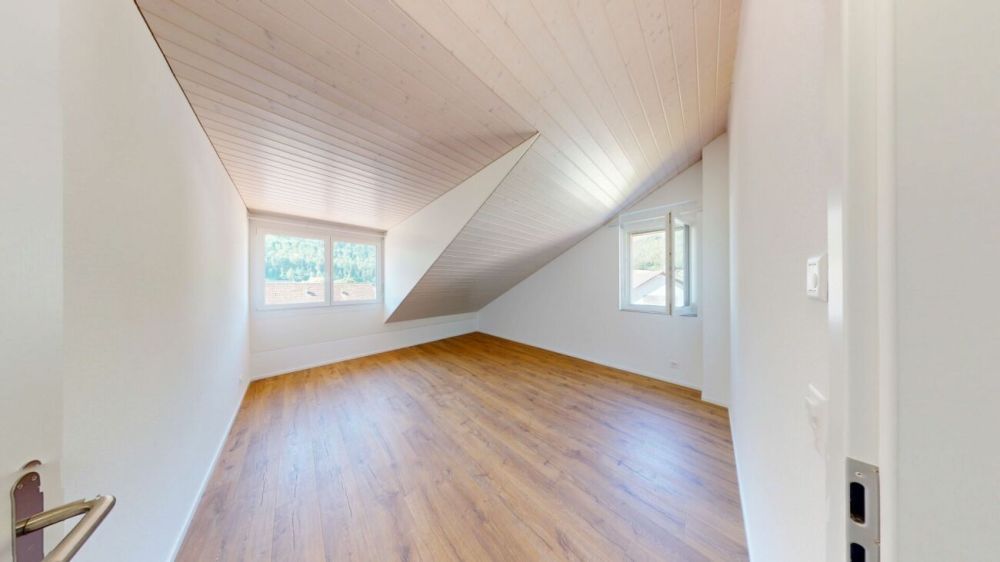 Erstbezug! Exklusive 3.5 Zimmer Maisonettewohnung mit grosser Galerie & Aussicht -  Bild 9