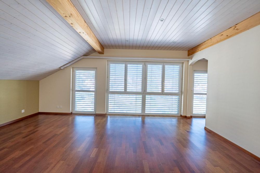 5.5-Zi. Dachwohnung mitten in Gais - Schlafen