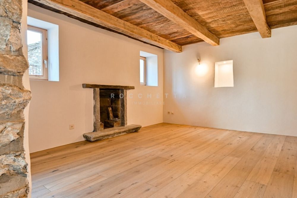 Caratteristica casa interamente ristrutturata con grande locale hobby -  Bild 6