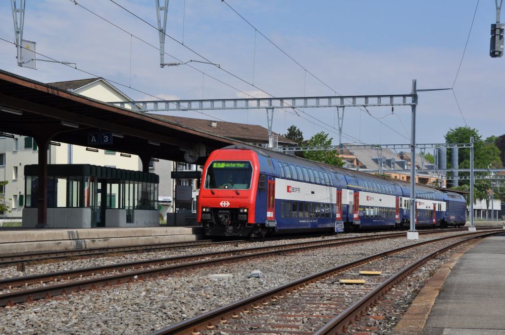 4 1/2-ZIMMER ATTIKAWOHNUNG MIT SEE- UND BERGSICHT, SONNIG, RUHIG, DORFNAH - Bild 8