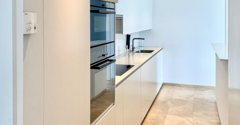 3776 LUXURIÖSE WOHNUNG MIT TEILWEISEM SEEBLICK – ZWEITWOHNUNG - Appartement 3.5 pièces - image - 6