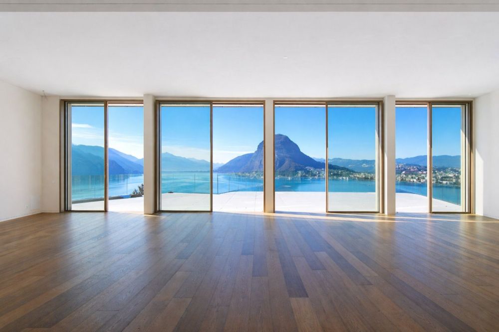 LUXURY PENTHOUSE WITH AMAZING LAKE VIEW -  Bild 1