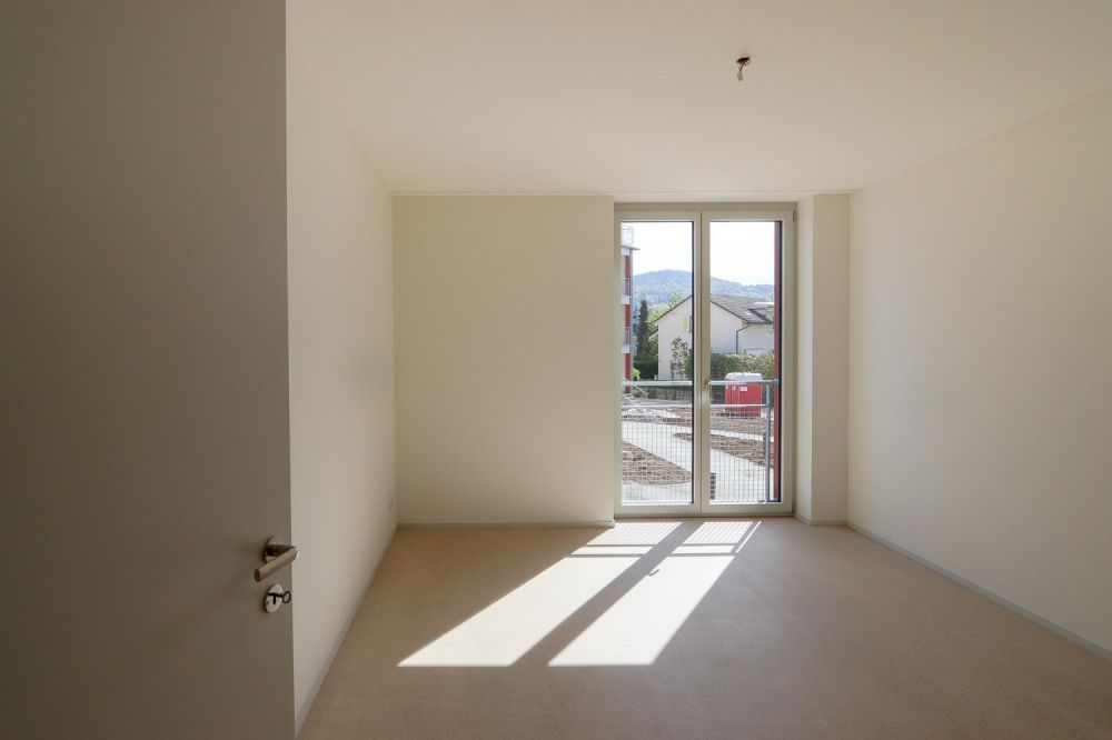 Hochwertige 4.5 Zi-Neubauwohnung im EG  zentral und naturnah gelegen -  Bild 8
