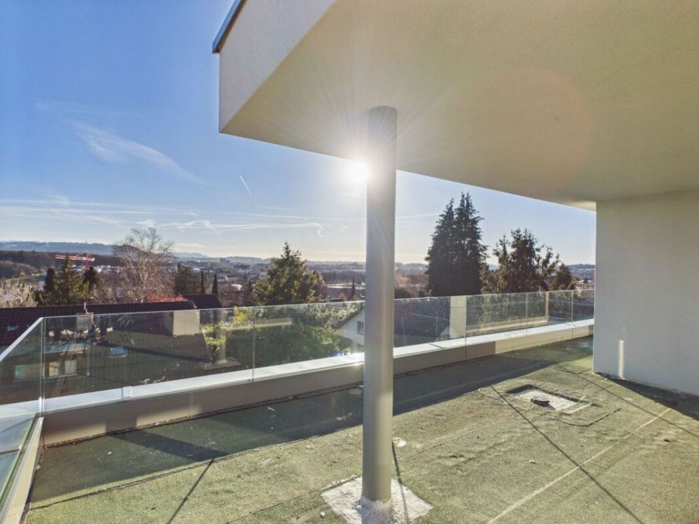 Exklusives Wohnen mit Weitblick in Ittigen -  Bild 12