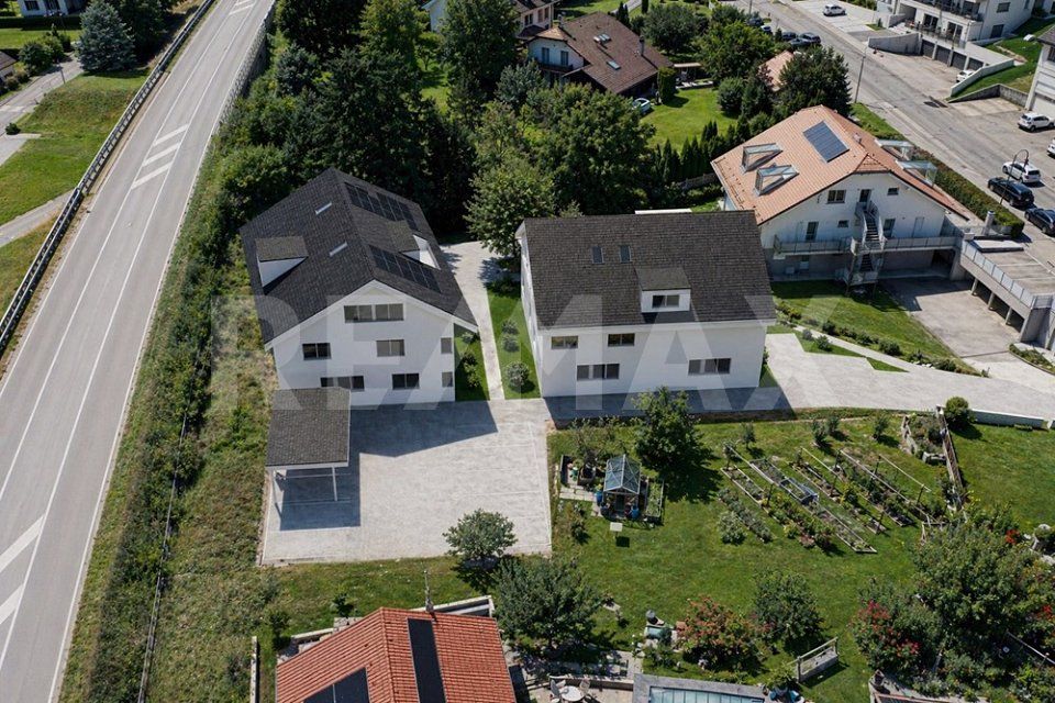 PROMOTION EN VENTE SUR PLAN  LOT B5, APPARTEMENT 4,5 PIÈCES AVEC LOGGIA -  Bild 4