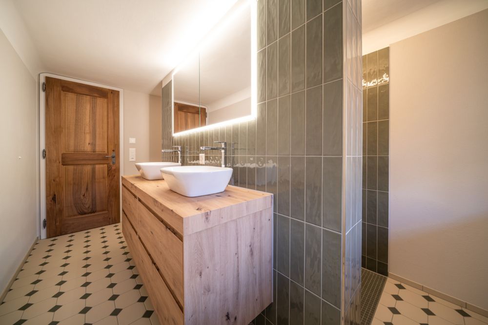 Krone, wohnen direkt am Rhein - Dusche / WC
