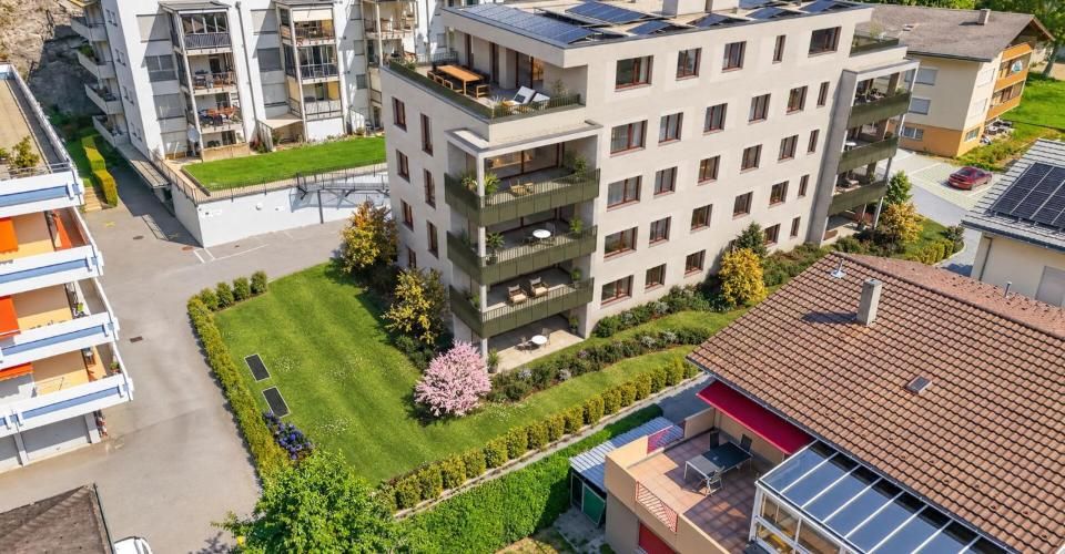 Wohnen in einer eigenen Liga: Aussergewöhnliche 5.5-Zimmer-Attikawohnung - Appartement 5.5 pièces - image - 4