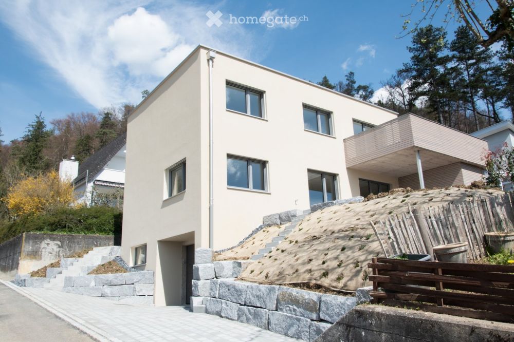 5.5-Zimmer-Einfamilienhaus in ruhiger Lage von Zwingen -  Bild 1