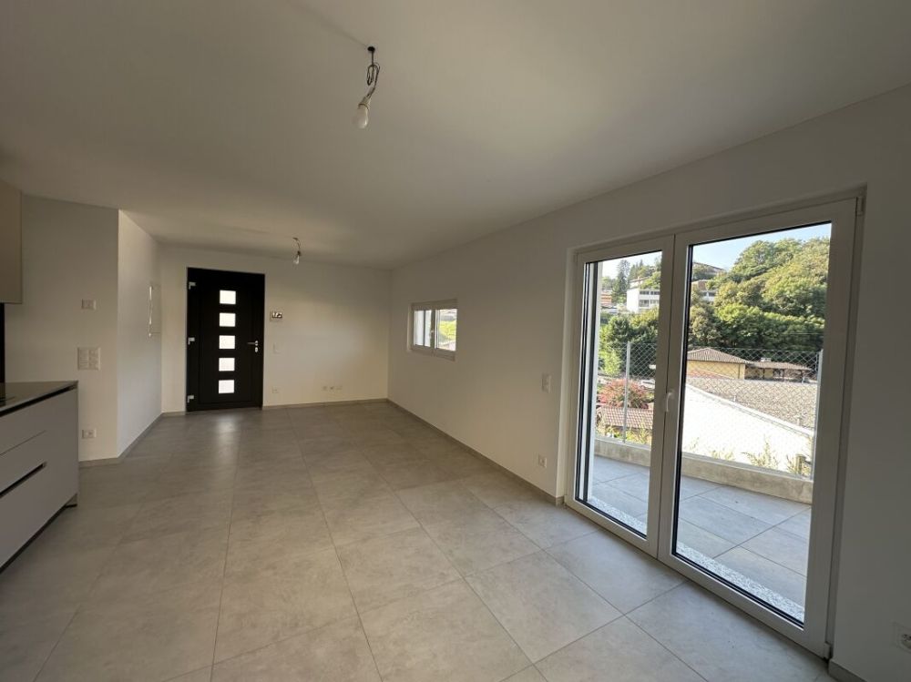 Neue und moderne 3.5-Zimmer-Wohnung mit eigenem Garten und Terrasse in Mendrisio Arzo -  Bild 4