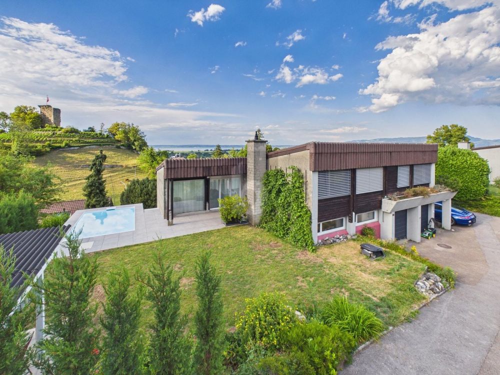 KERNSANIERT MIT GARTEN, POOL UND PANORAMASICHT -  Bild 5