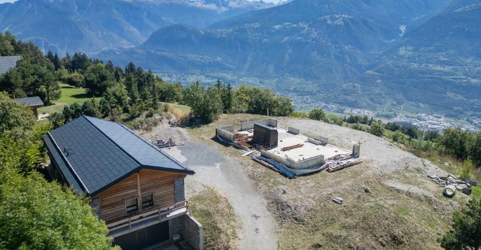 6000.Vue panoramique - Projet Chalet à vendre à Sergnou -Crans-Montana - Chalet 9.5 pièces - image - 1