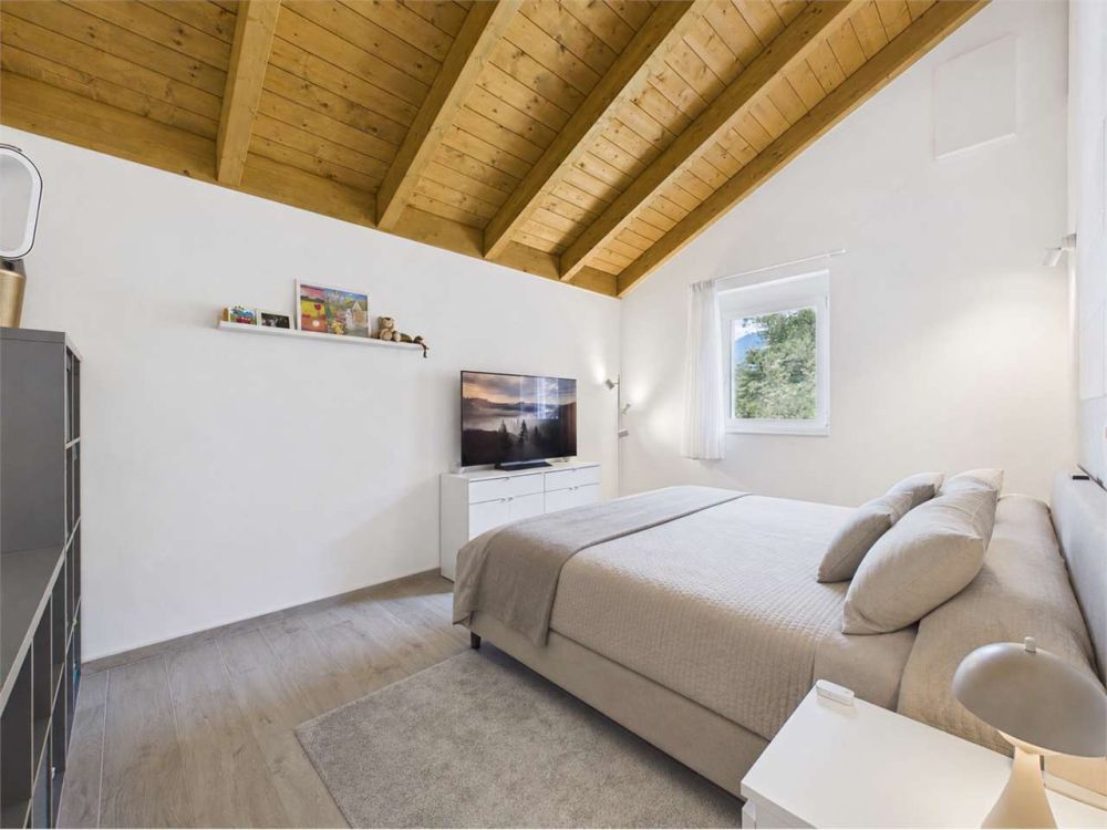 Moderne Villa mit großem Garten in Sant'Antonino -  Bild 9