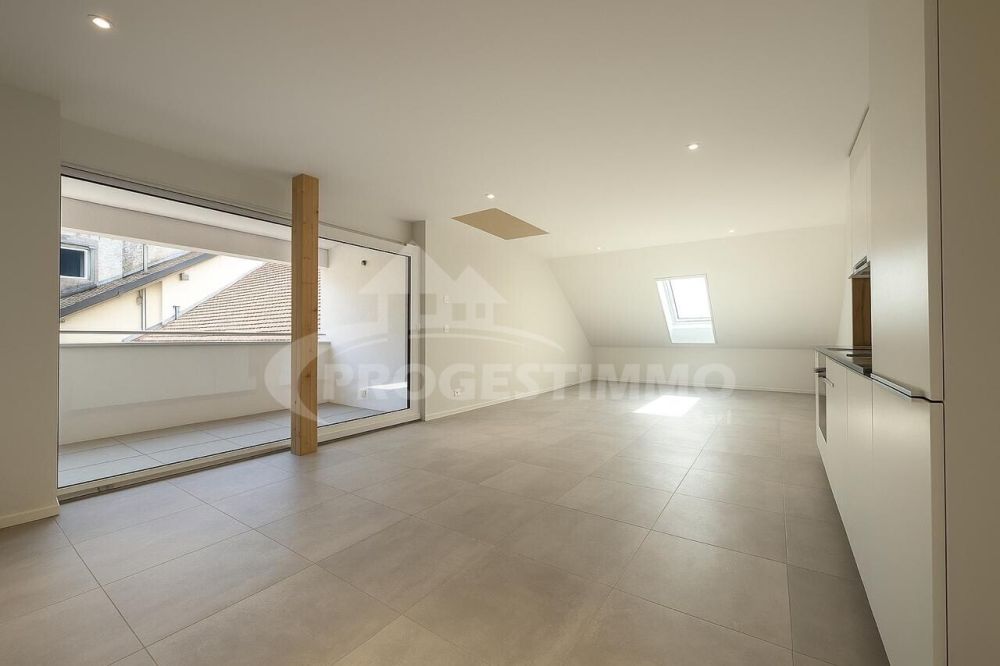 APPARTEMENT NEUF DE 72m2 AVEC COMBLES AMENAGEABLES DE 60m2 - Séjour