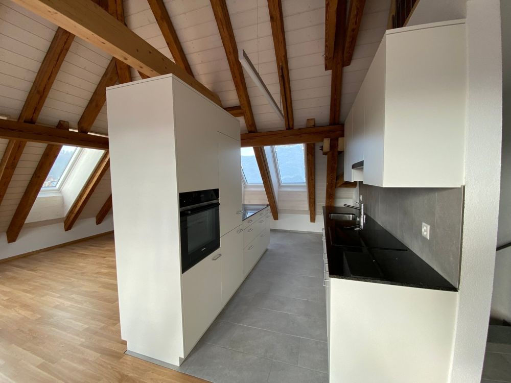 Exklusive Dachwohnung mit viel Charme - Erstvermietung - Küche
