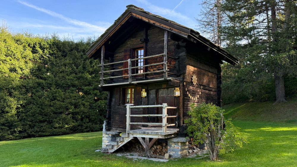 Chalet de luxe 6.5 pces + Mazot indépendant - Crans-Montana - Extérieur mazot - Entrée / Outside mazot - Entrance / Esterno del mazot - Ingresso