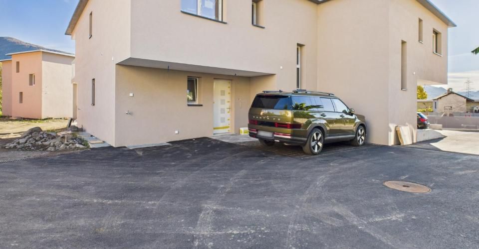 Casa a schiera moderna di nuova costruzione a Cugnasco  4.5 locali con giardino - Maison contiguë 4.5 pièces - image - 4