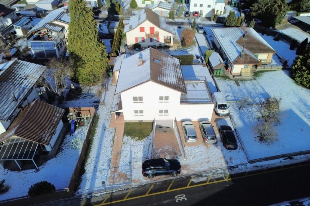 Viel Platz für Familie & Generationen: saniertes Haus mit Garten, Terrasse & Garage Kopie - Bild 1