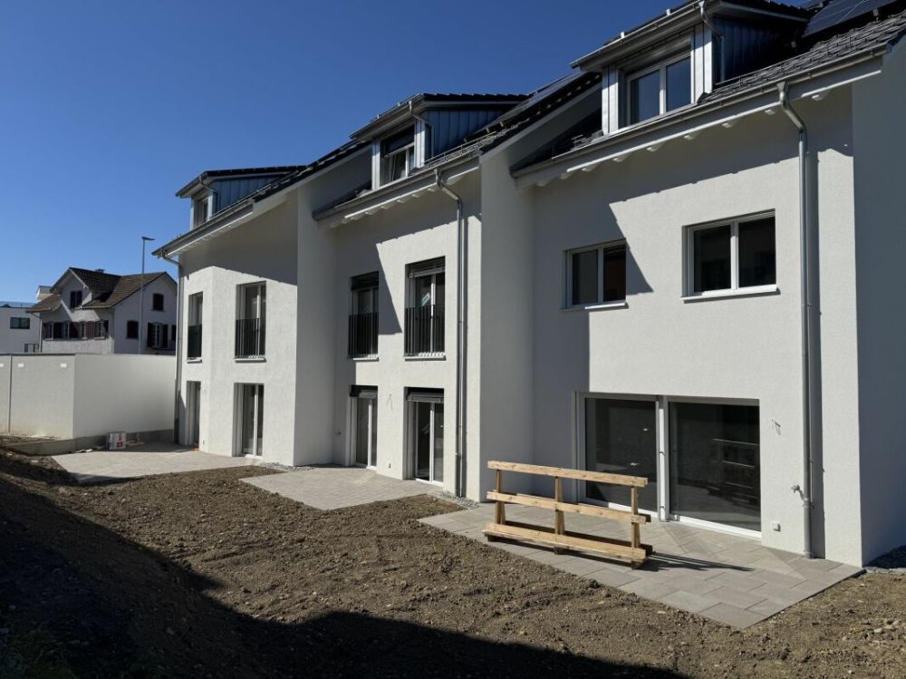Neu-Modern-Bezugsbereit -  Bild 3