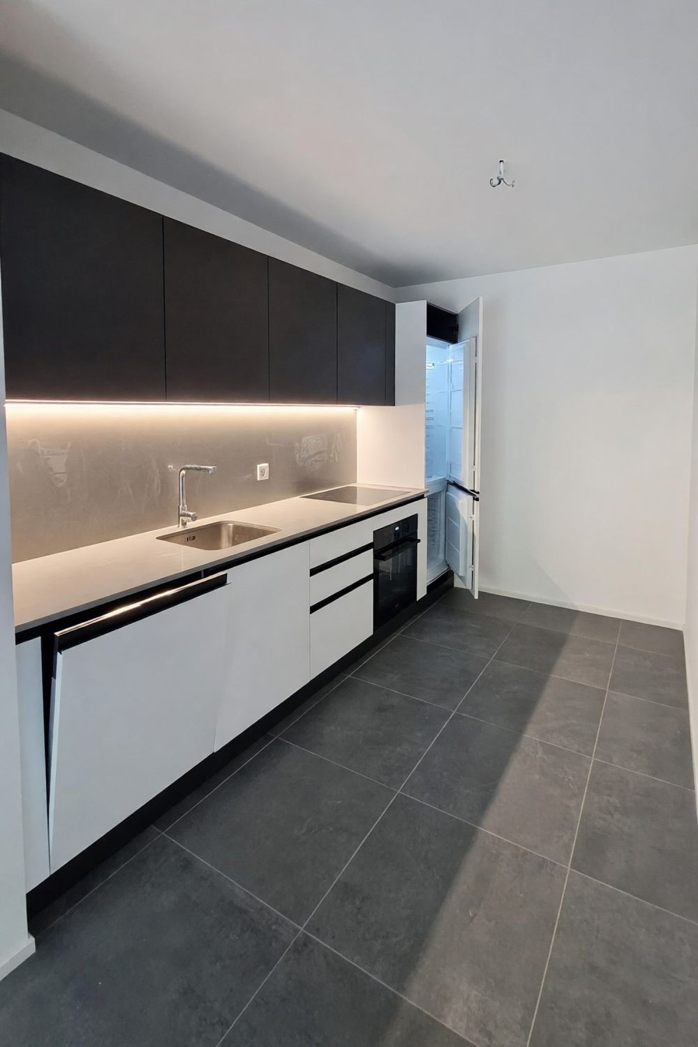 Nuovo appartamento 3,5 con terrazza coperta e due balconi -  Bild 6