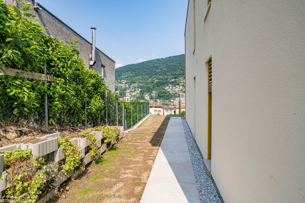 BRUSINO ARSIZIO – WOHNUNG MIT PRIVATGARTEN UND SEEBLICK, KOMFORT UND NATUR IN REICHWEITE -  Bild 10