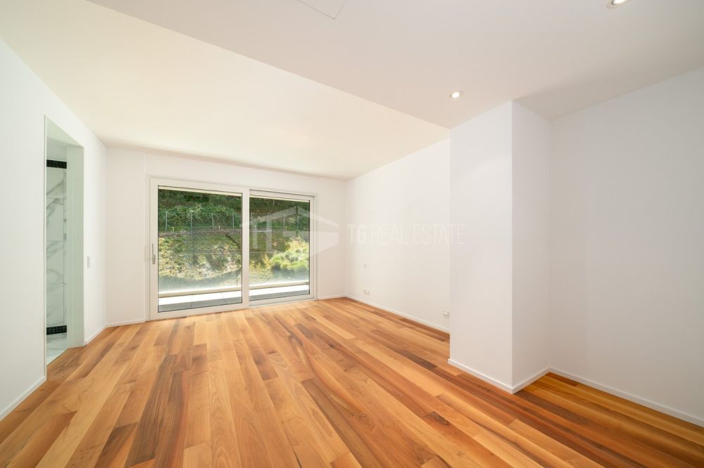 Prestiges Wohnung mit 4.5 Zimmern und atemberaubendem Seeblick -  Bild 12