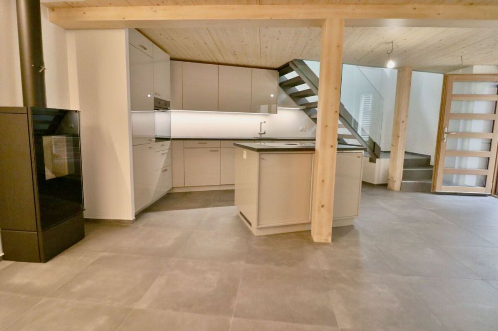 Seltenes Objekt! Charmantes Reihenhaus mit 3.5 Zimmern, neu, mit Charme! -  Bild 1