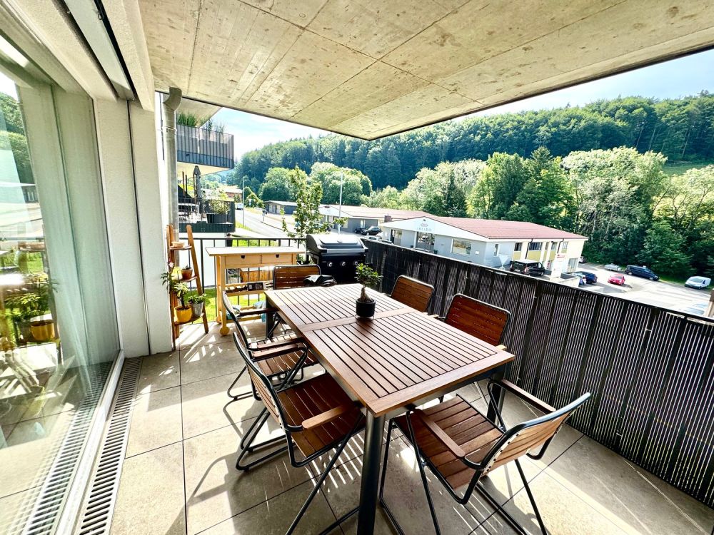 Schönes 3,5-Zimmer-Apartment in Remaufens mit einer überdachten Parkplatz -  Bild 10